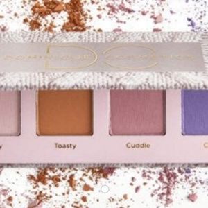 DOMINIQUE COSMETICS SWEATER WEATHER PALEtte